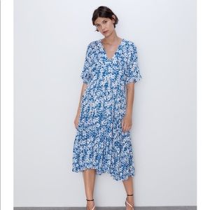 NWT: Zara Floral Dress, Perfect For Maternity